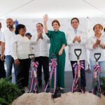 Vicepresidenta @RaquelPenaVice deja iniciada construcción Unidad de Hemodiálisis y de Pie Diabético en hospital de Neiba