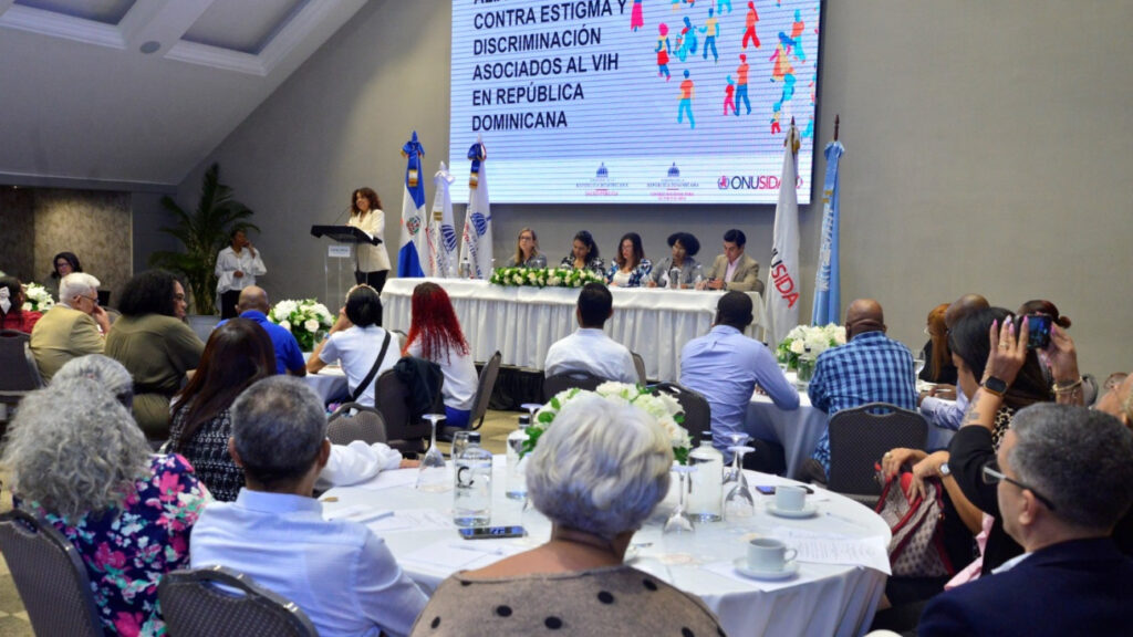 Gobierno constituye el capítulo nacional de la Alianza Mundial contra estigma y discriminación asociados al VIH en RD