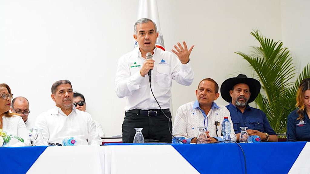 Inespre anuncia venta de cartón de huevos a 100 pesos de productores de Dajabón; más de 1 millón de huevos y 173,000 libras de pollos comprados en zona fronteriza