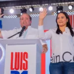 La diputada Fabiana Tapia abandona el PLD y se juramenta en el PRM