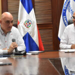 Ministro de Economía afirma en Santiago visitas en los territorios obedecen a que el Gobierno cree en la territorialización de las políticas públicas