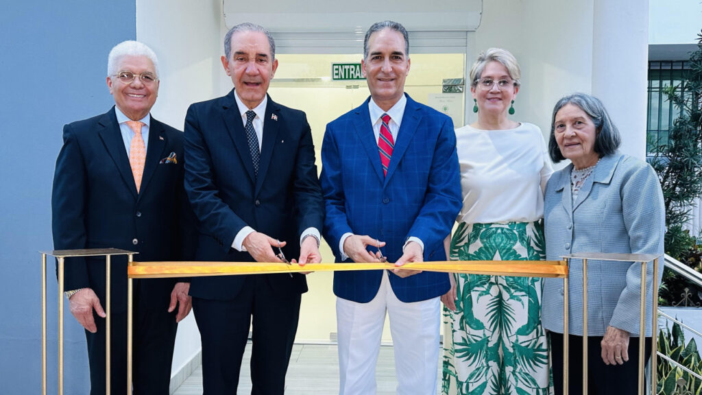 Ministro @fgarciafermin encabeza inauguración del Instituto Superior Especializado en Imágenes Médicas