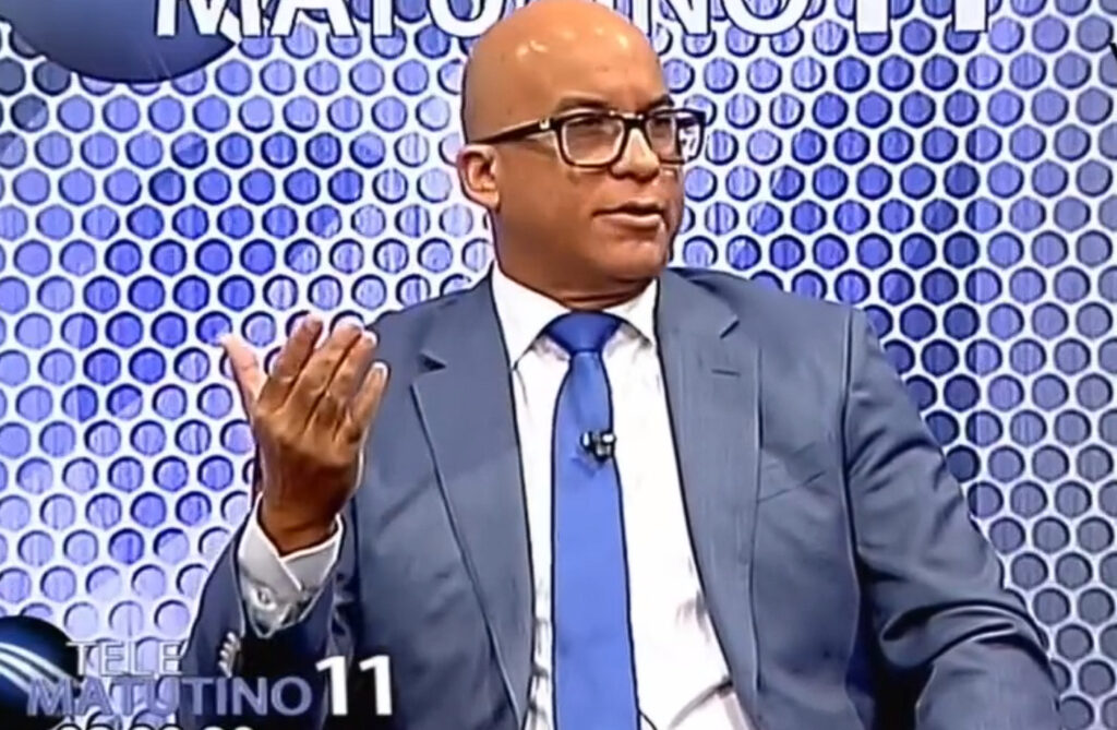 @HomeroFigueroaG dice el presidente @LuisAbinader realiza sus actividades respetando el marco normativo