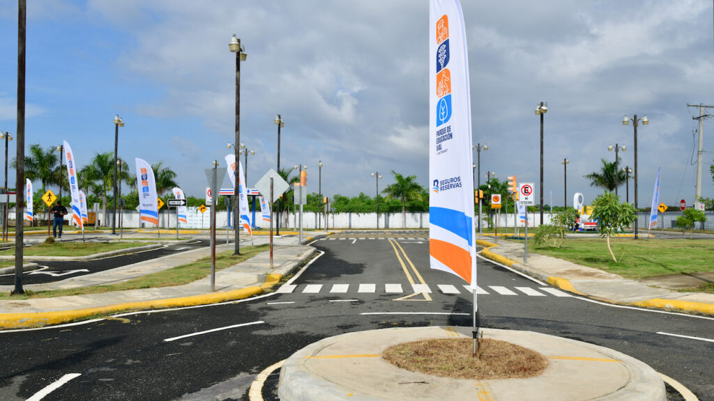 @Segurosreservas Apoya la seguridad vial para niños y adolescentes a través del Parque de Educación Vial