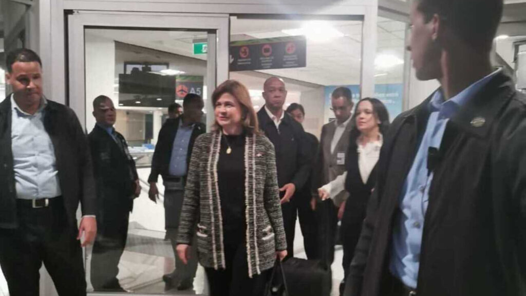 Vicepresidenta @RaquelPenaVice va a la India en misión oficial