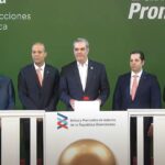 @LuisAbinader encabeza toque de Campana Acciones Preferentes Banco Promérica a través de la BVRD