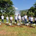 Ministerio de @ambienterd desarrolla jornada forestal en la microcuenca del Higüero