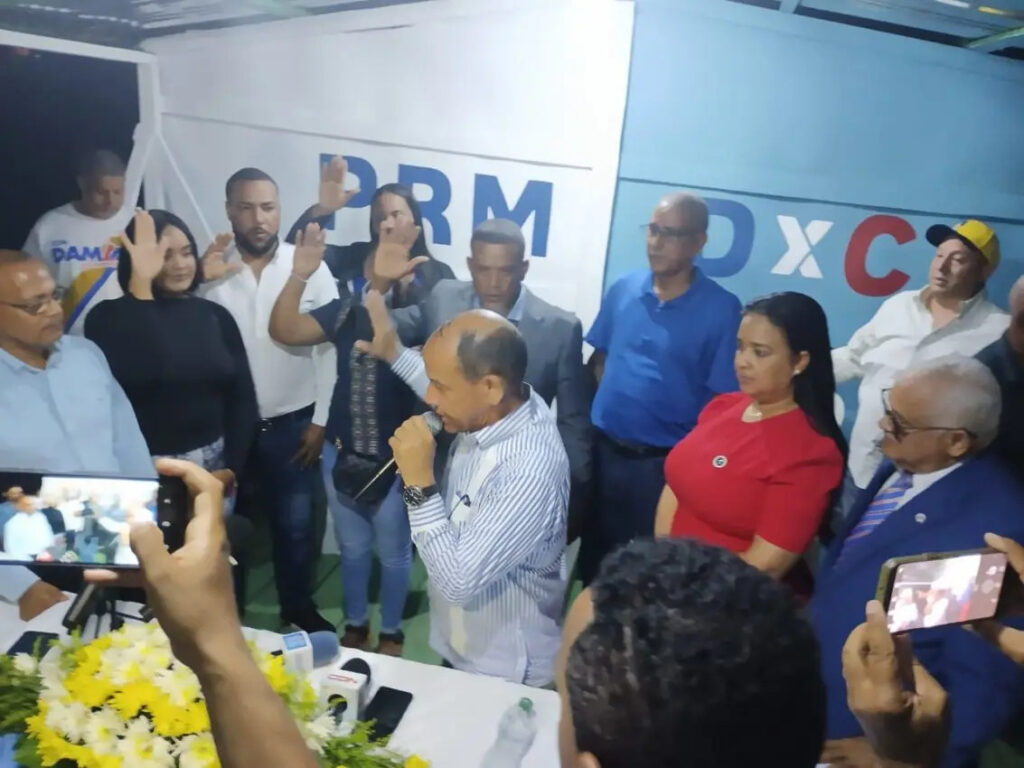 Dirigentes de FP en Fantino se juramentan en el @PRM_Oficial