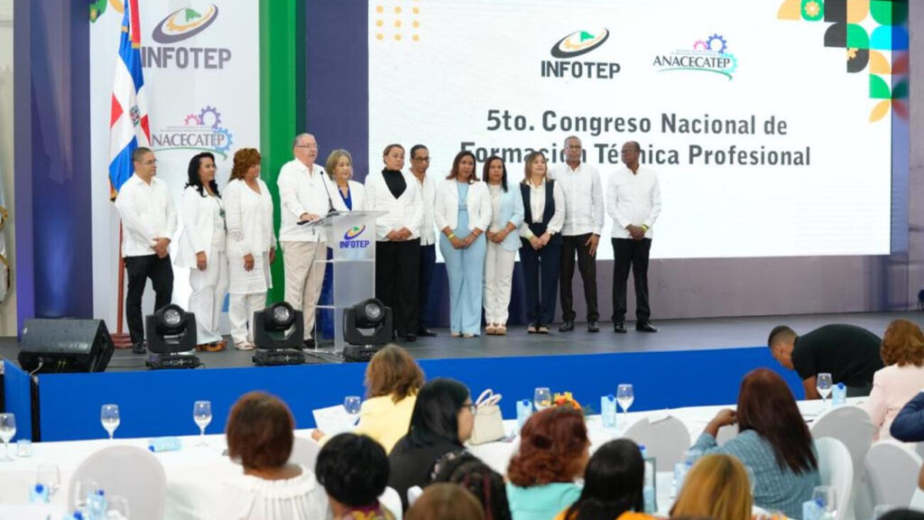 Analizan los desafíos de la Formación Técnico Profesional en V Congreso Nacional