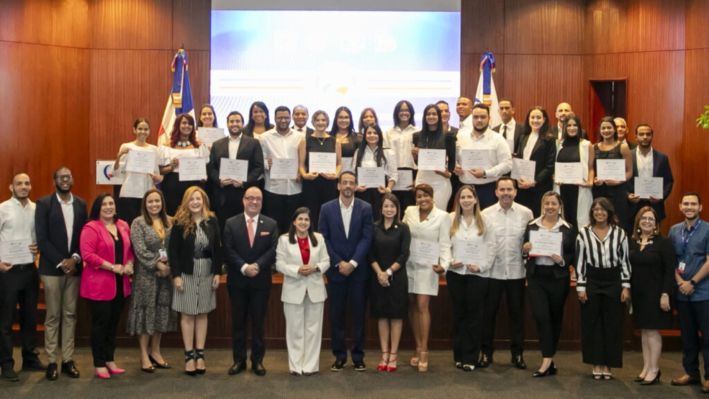 @prodominicana fortalece habilidades de profesionales en Comercio Exterior e Inversión Extranjera Directa