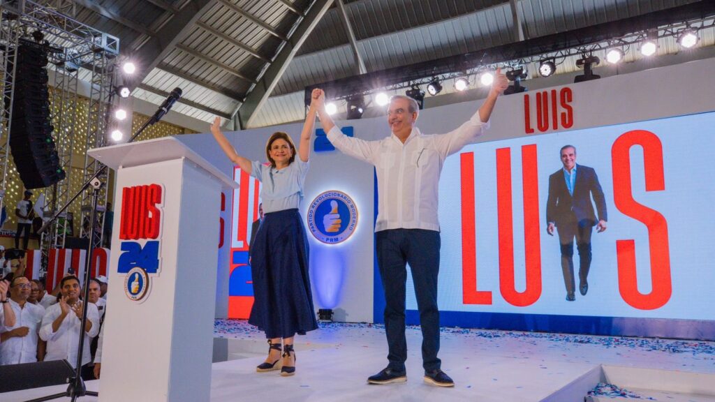 @ItoBisono: Con @LuisAbinader y @RaquelPenaVice tenemos la dupla ganadora 2024
