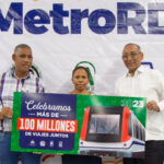 @OPRET_RD Celebra superar los 100 millones de viajeros anuales en el Metro de Santo Domingo; usuaria gana un año de viajes