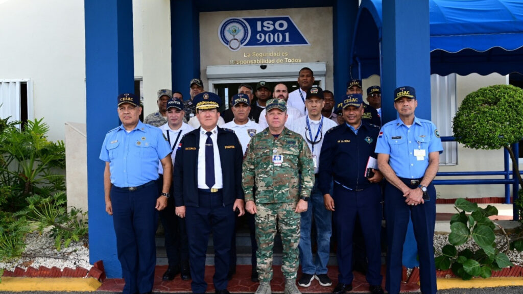 Gobierno dominicano pone en marcha “Navidad Segura 2023” en terminales aeroportuarias del país