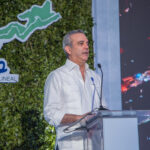 Presidente @luisabinader inaugura segunda etapa saneamiento de arroyo Gurabo