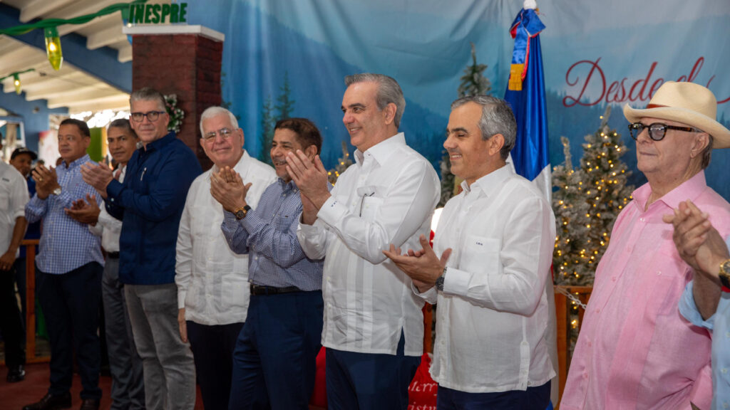 Presidente @luisabinader inaugura “Navidad del Cambio con el Inespre 2023” con más de 60 productos de la canasta básica a precios bajos