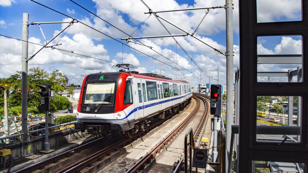 Desde este jueves el Metro de Santo Domingo retorna a su horario habitual hasta las 10:30 p.m.