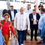 @RobertoFulcar es sorprendido y reconocido por el Frente Magisterial JFPG @PRM_Oficial por sus aportes al sistema educativo nacional