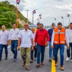 @DeligneAB visita el ya terminado puente sobre el río Boca de Manier