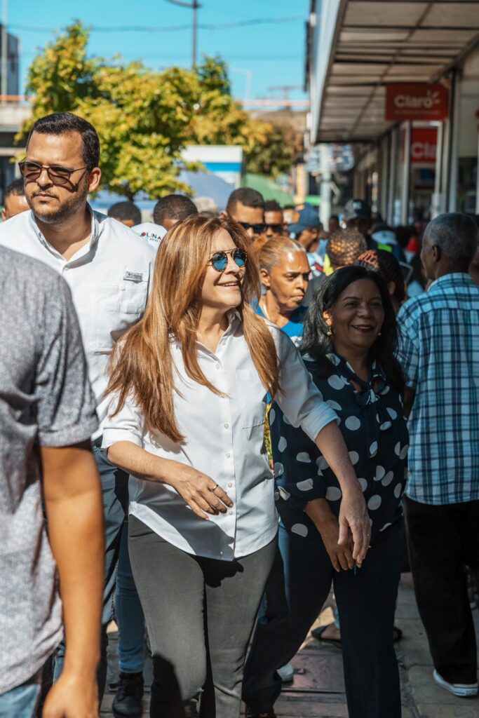@CarolinaMejiaG supervisa los trabajos proyecto La París y su entorno