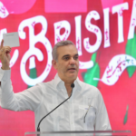 @LuisAbinader pide a funcionarios entregar bonos navideños a quienes los necesitan