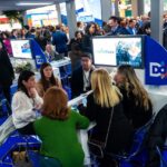 @DavidColladoM: A casa llena el Stand en Fitur2024