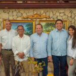 @JosePaliza: Grato ver acercamiento actual Alcalde Navarrete Tito Bueno y nuestro candidato Noel Peralta