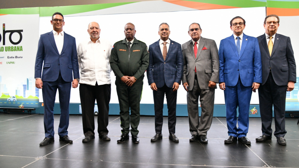 Director del @INTRANT_RD valora participación ciudadana en Foro de Movilidad Urbana