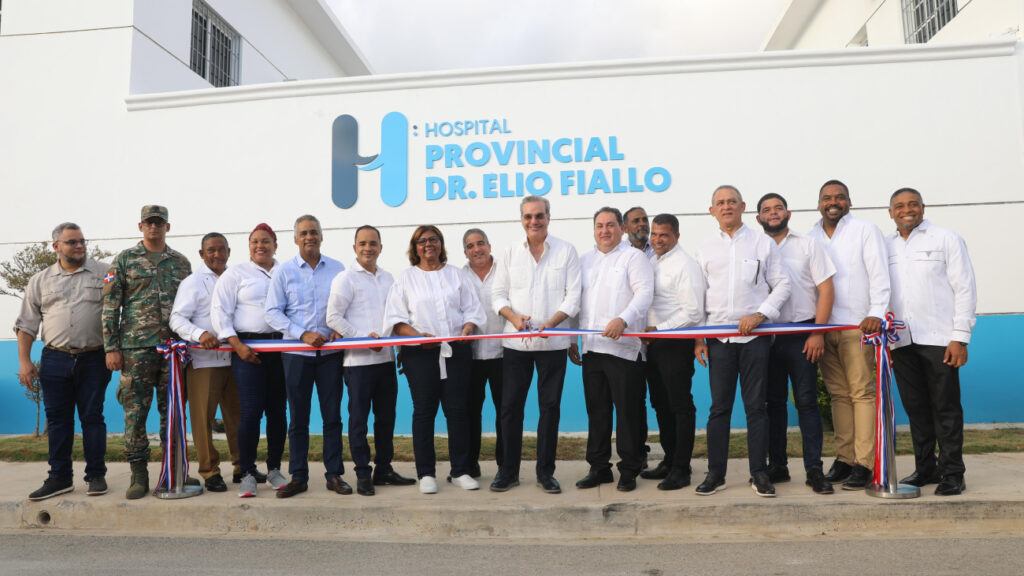 Presidente @luisabinader nader entrega Hospital Provincial Dr. Elio Fiallo y Centro de Primer Nivel en Pedernales