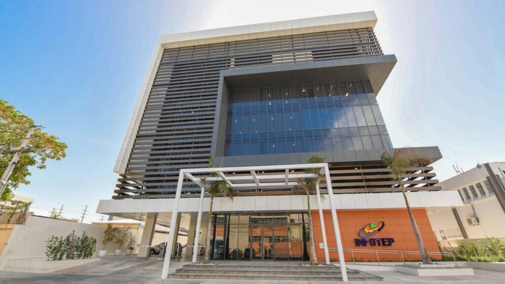 Centro Tecnológico Hermanas Mirabal: símbolo de progreso regional según comunitarios, docentes y empresarios