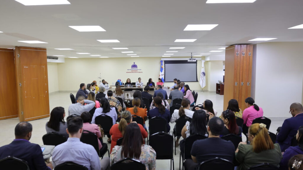 SNS realiza tercera fase primer concurso nacional para médicos generales y especialistas