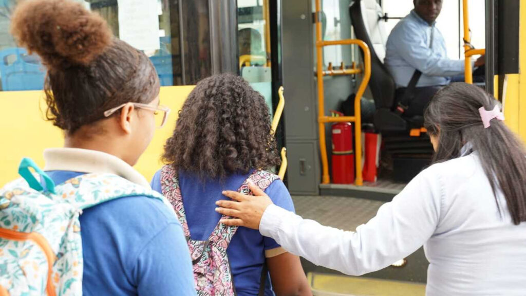 TRAE ha transportado más de 3 millones de estudiantes en un año