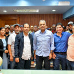 Gobierno conforma mesa de trabajo con transportistas de Santiago previo entrada en funcionamiento del monorriel