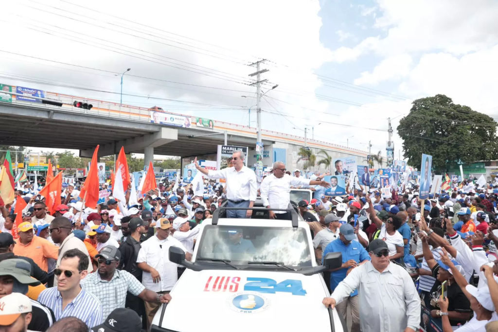 Caravana @PRM_Oficial Boca Chica, Guerra y la Circunscripción 3 de Santo Domingo Este