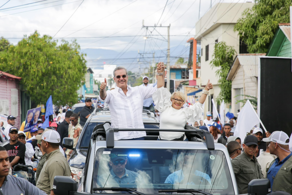 @LuisAbinader: ¡Hanoi Sánchez y nuestros candidatos municipales cuentan con el apoyo decisivo para continuar el cambio!