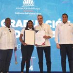 @HomeroFigueroaG “Presidente @LuisAbinader encabeza la graduación de más de 2,000 jóvenes del programa “Oportunidad 14/24″ en la región sur”