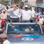 @ScarletBenzan: @LuisAbinader siente la alegría y el apoyo en Dajabón