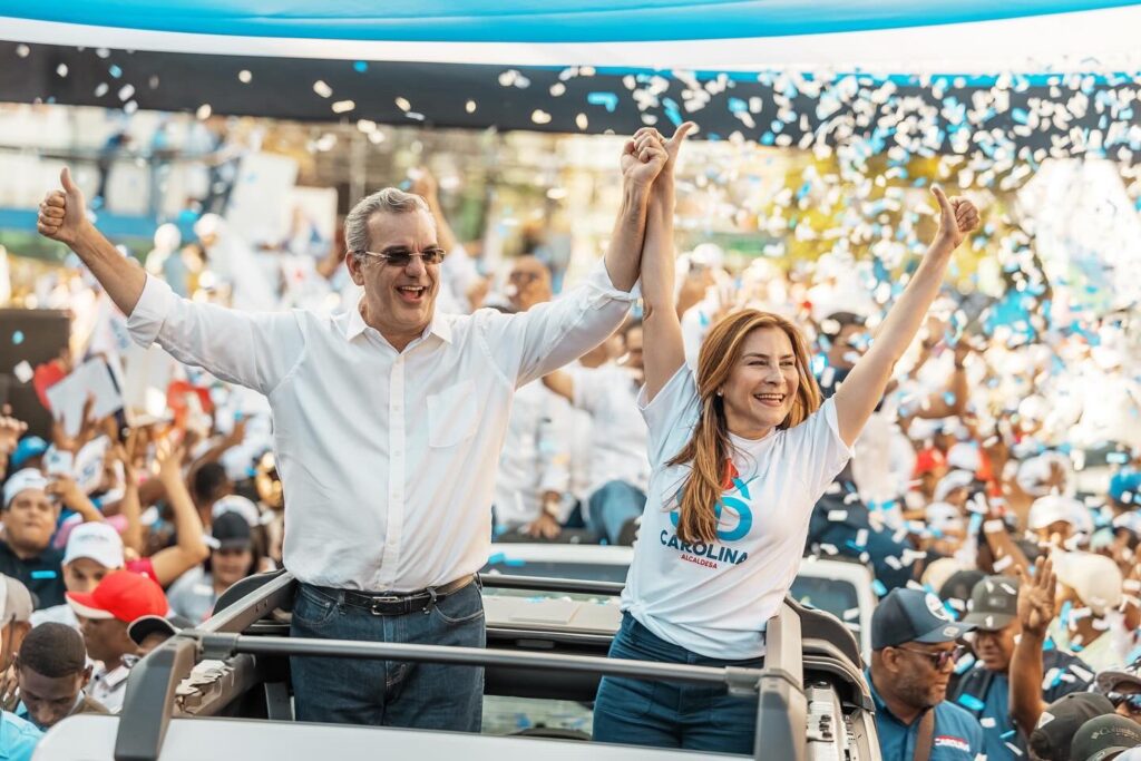 @CarolinaMejiaG “La voz de la capital: Victoria en febrero y en mayo”