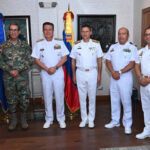 Ministro de Defensa recibe visita del comandante de la Armada de Colombia