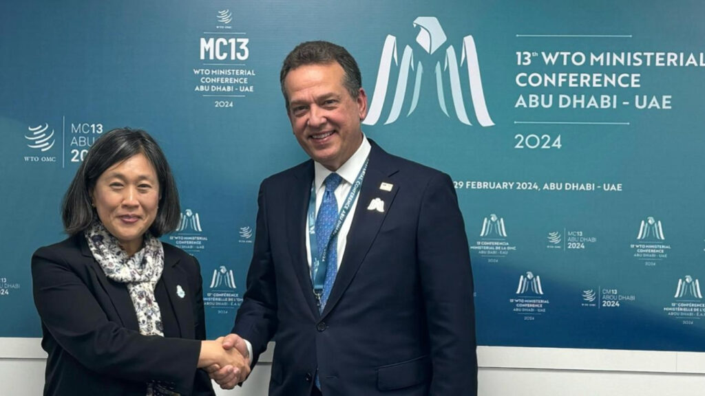 Ministro Víctor Bisonó sostiene reunión con la representante de Comercio de Estados Unidos
