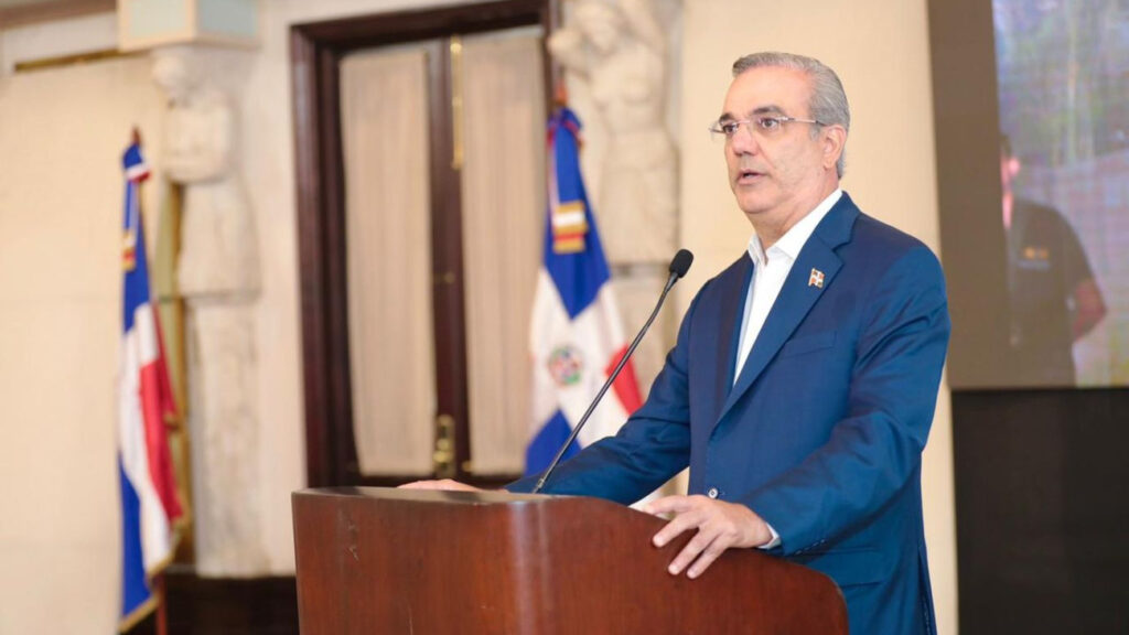Presidente Abinader dice: “unas Fuerzas Armadas y una Policía Nacional fuertes, es un país fuerte”