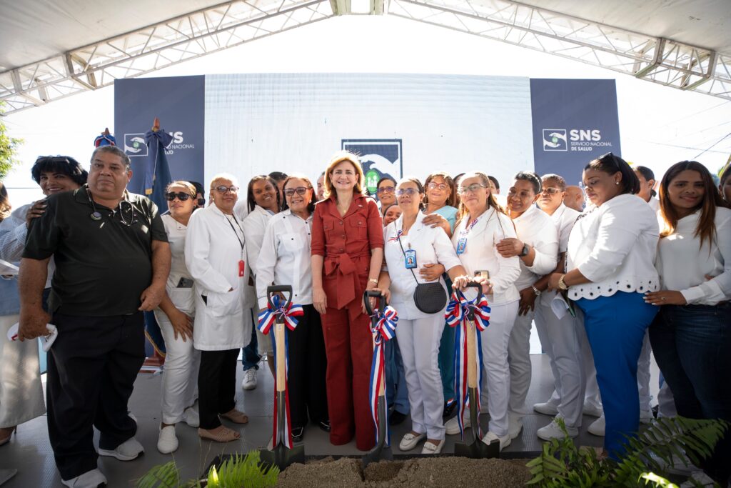 Vicepresidenta Raquel Peña encabeza en Barahona actos para remozamientos y adecuaciones de dos hospitales