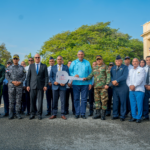 Gobierno entrega camionetas a instituciones de rescate y seguridad