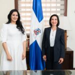@RaquelArbaje “la Talentosa Violinista Dominicana @Aishasyedcastro, Honra con su Presencia”