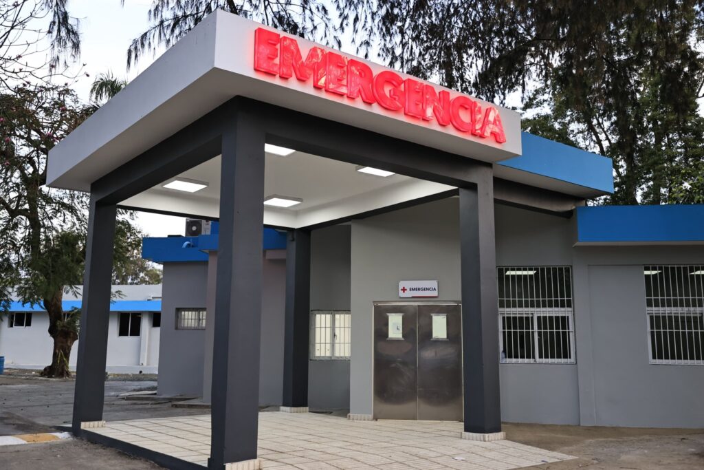 @DrMarioLama entrega Tercer Hospital Pediátrico de Santo Domingo