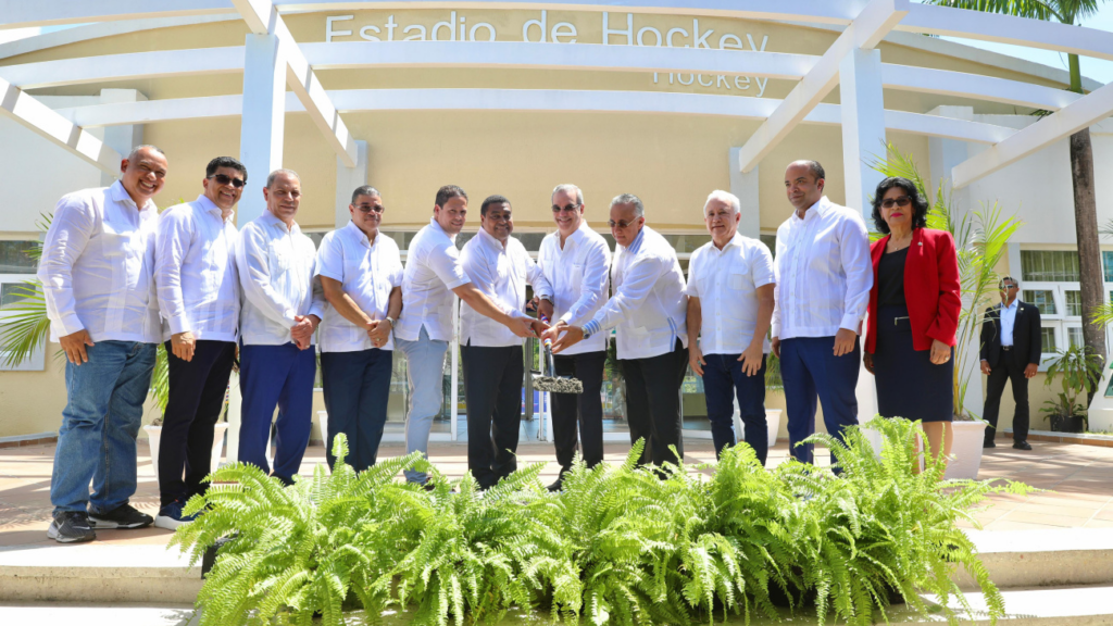 Presidente @LuisAbinader deja iniciado trabajos remodelación instalaciones deportivas para XXV Juegos Centroamericanos y del Caribe 2026