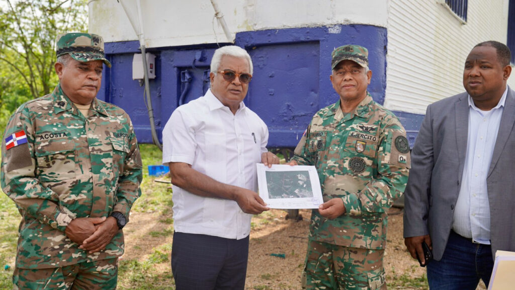 CEA traspasa a Fuerzas Armadas terrenos para construcción de 10,000 viviendas destinadas a los militares y sus familiares