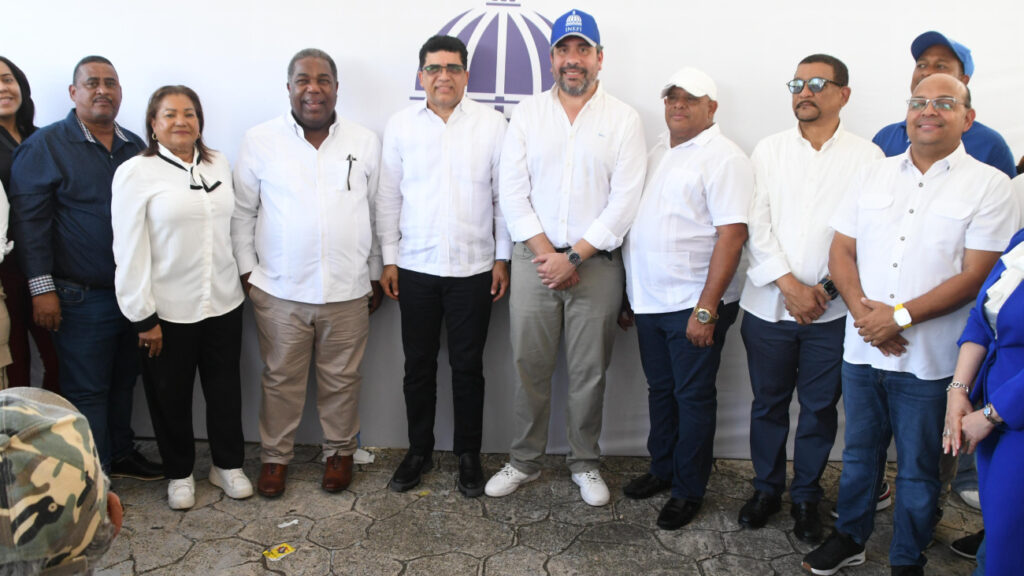 Inefi y Gabinete de Política Social impactan sector Villa Liberación con importante jornada de servicios