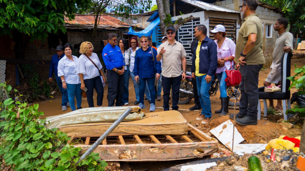 Gobierno inicia distribución de ayudas a familias afectadas por las lluvias en Samaná y Puerto Plata