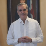 @LuisAbinader dicta palabras de motivación durante el sorteo del Mundial de Fútbol Femenino Sub-17