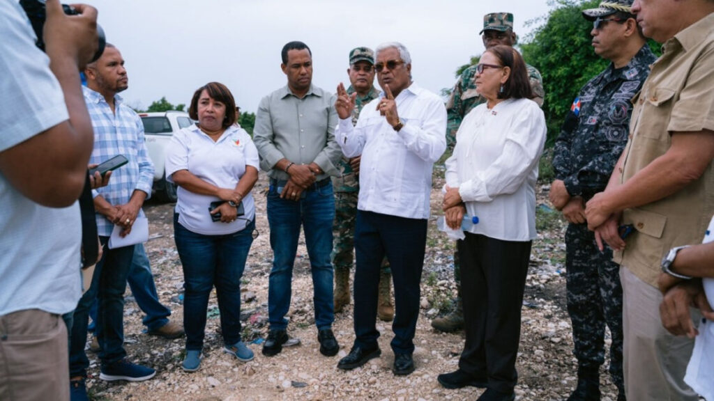 El CEA elimina vertedero en el entorno del aeropuerto María Montez, en Barahona, para dar paso a construcción de un parque industrial